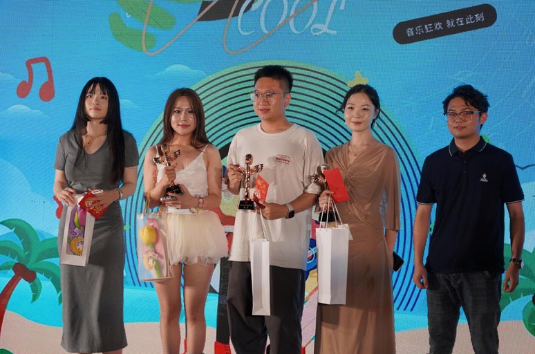 Singing Contest Singing Contest